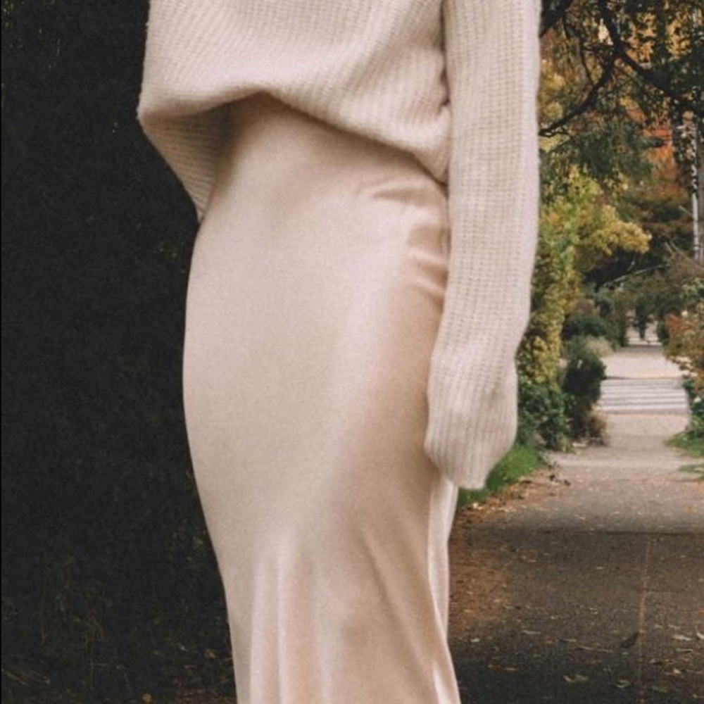 CREAM PENCIL SKIRT WORK SKIRT SWEATER SKIRT NWOT